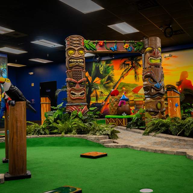 189194-miniature-golf.jpg