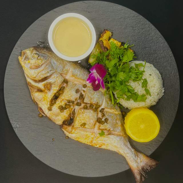 77101-port-canaveral-grilled-pompano.jpg