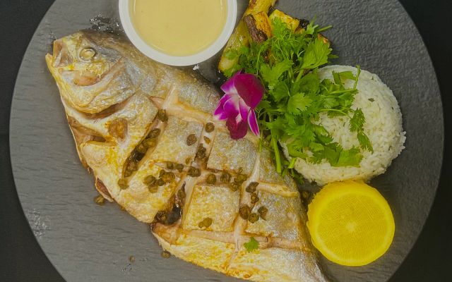 77101-port-canaveral-grilled-pompano.jpg