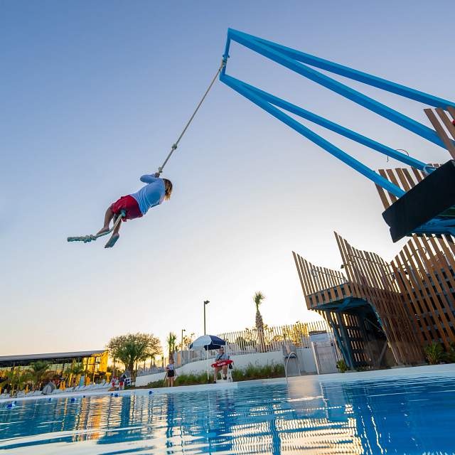 64909-rope-swing-bay.jpg