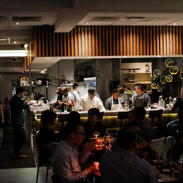 178386-dining.jpg