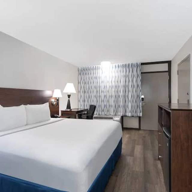 69936-room4.jpg