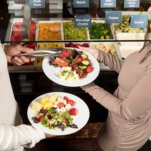 194943-salad-bar.jpg