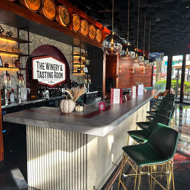 TheWineryandTastingRoombyBrewlando-2028-3.jpg