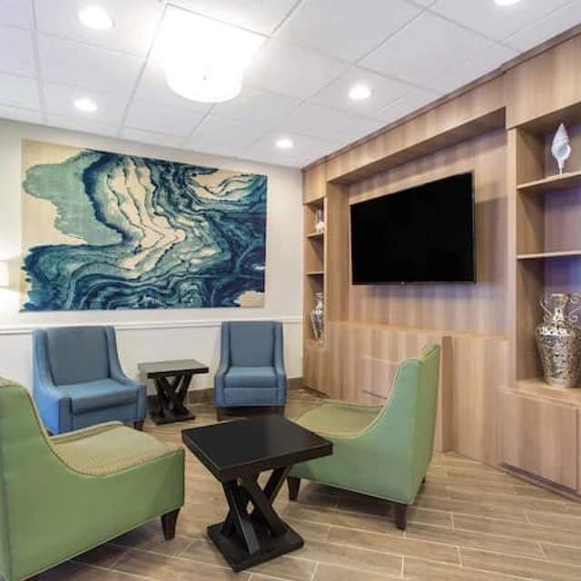 69936-lobby.jpg