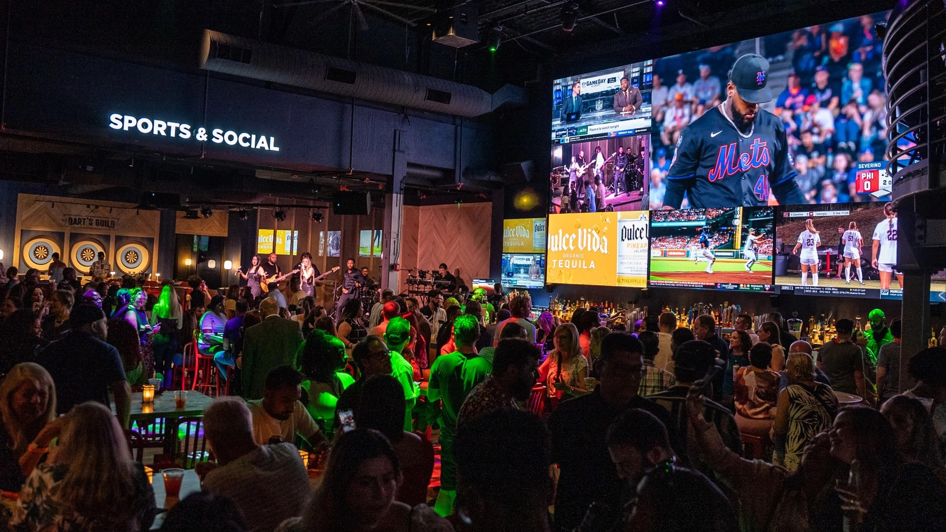 Sports&Social-2028-6.jpg