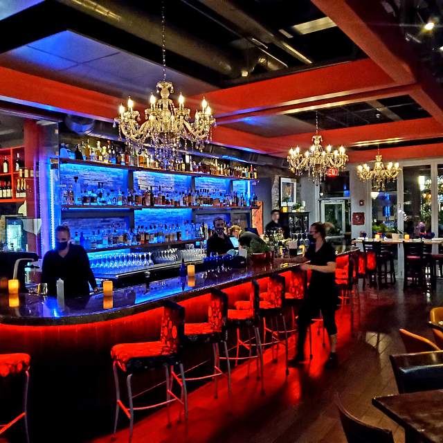 189515-bar.jpg