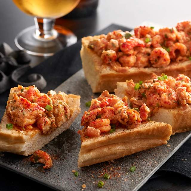 4645-app-crawfish-bread.jpg