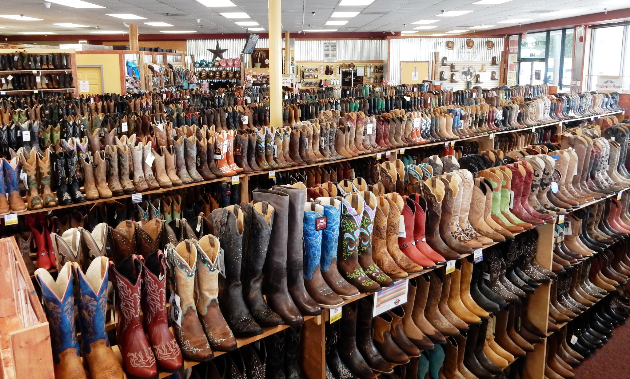 Boot outlet store store near me