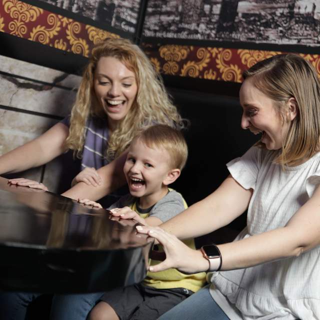 8942-earthquake-cafe.jpg