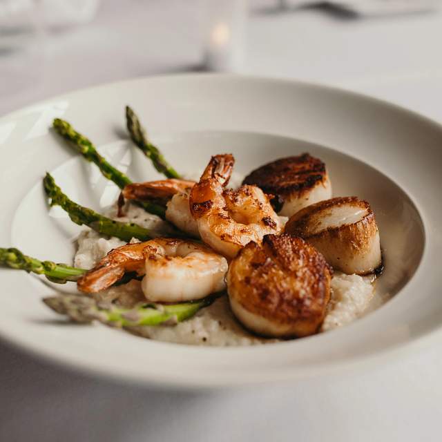 186457-shrimp-scallops.jpg