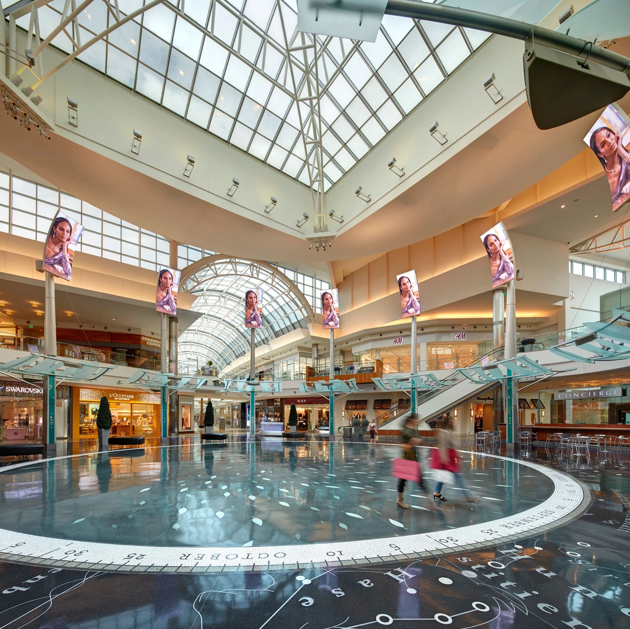 Circulaire Monopoly hemel The Mall at Millenia | Orlando, FL | 31381 - Featured