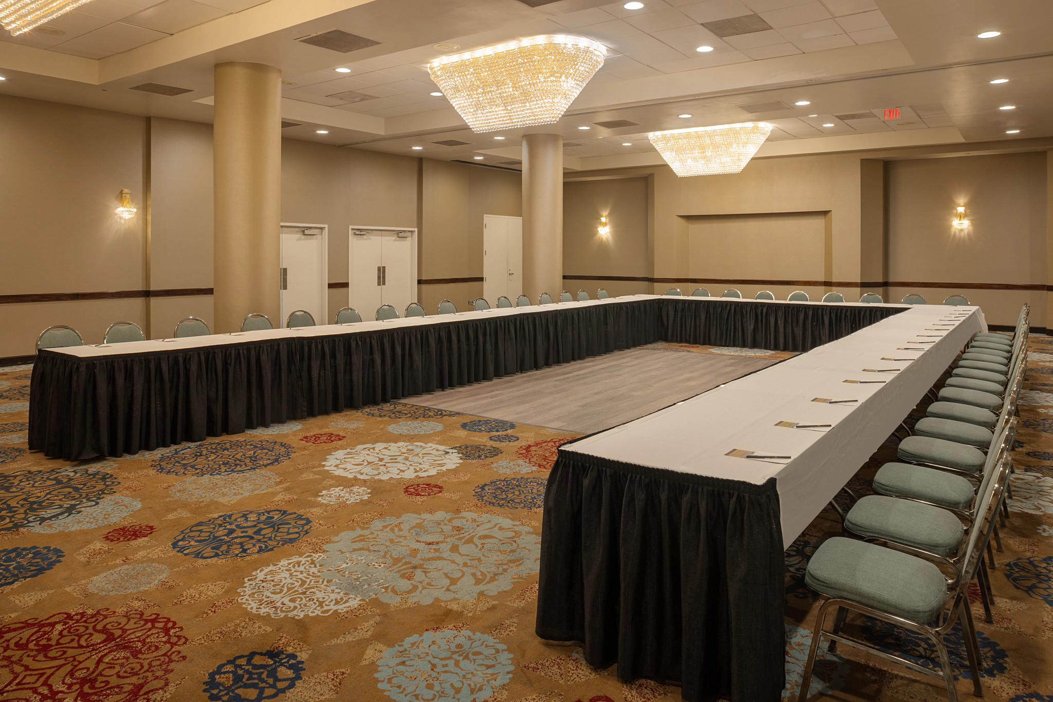 47039-meeting-ushaped2.jpg
