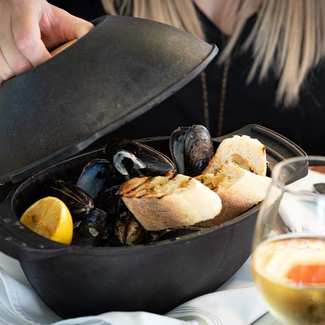 200534-mussels.jpg