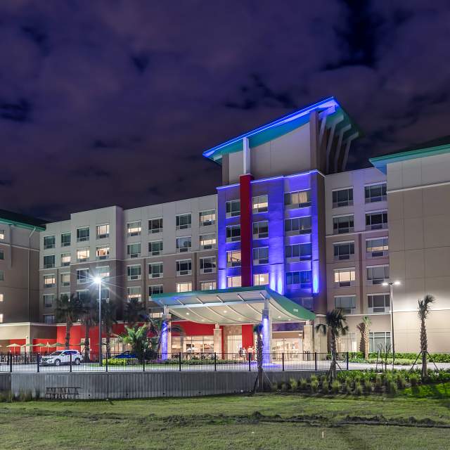 178412-exterior-night.jpg