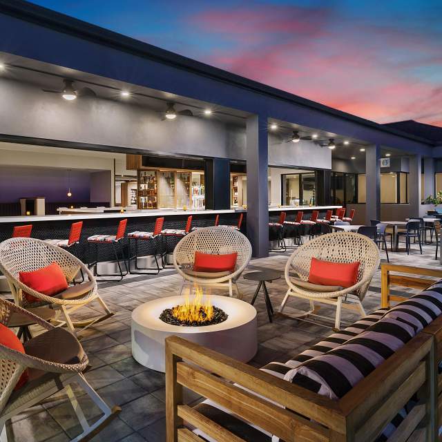 182344-outdoor-lounge-evening.jpg
