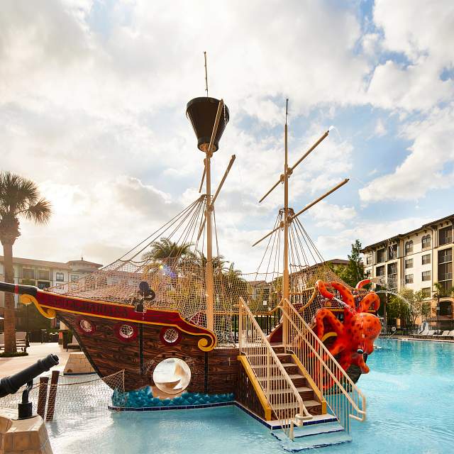 7107_pool_pirate_ship.jpg