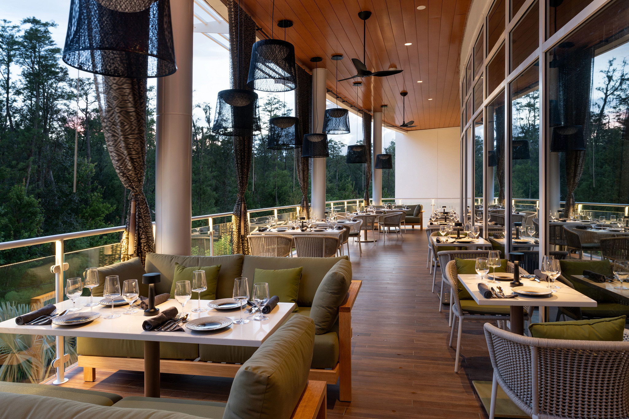 Sear & Sea | Orlando, FL | 50086