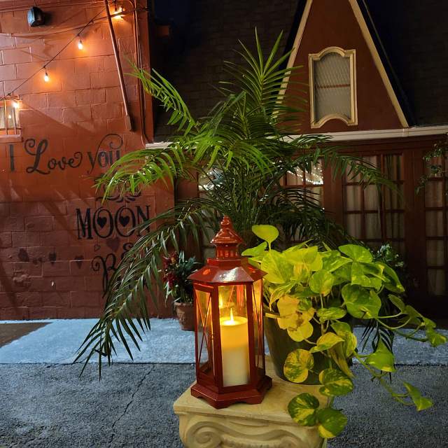 170196-lantern-chapel.jpg