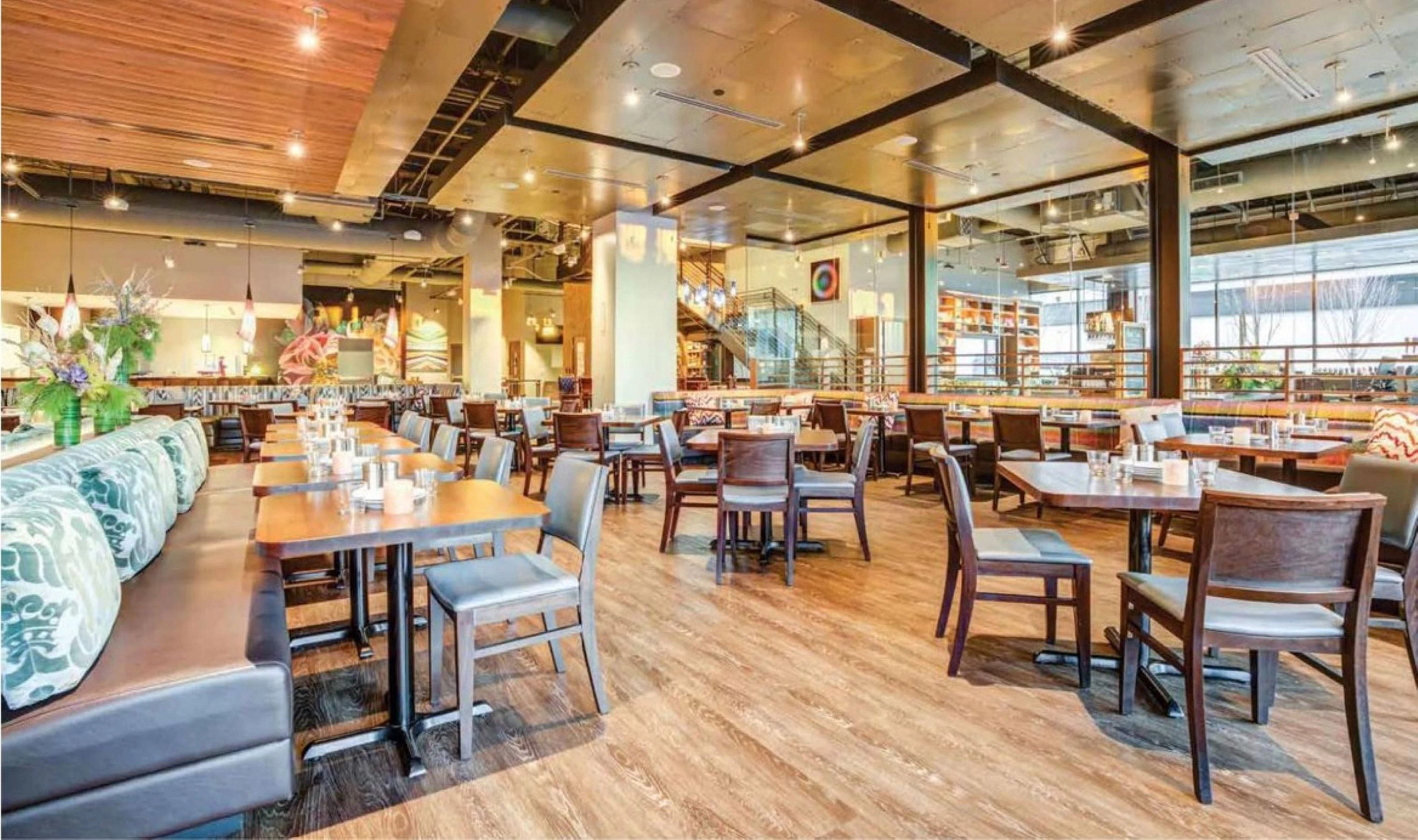 Pinstripes Orlando, FL 53996