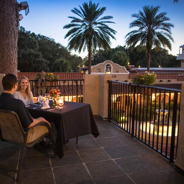 2582-patio-evening-dining.jpg