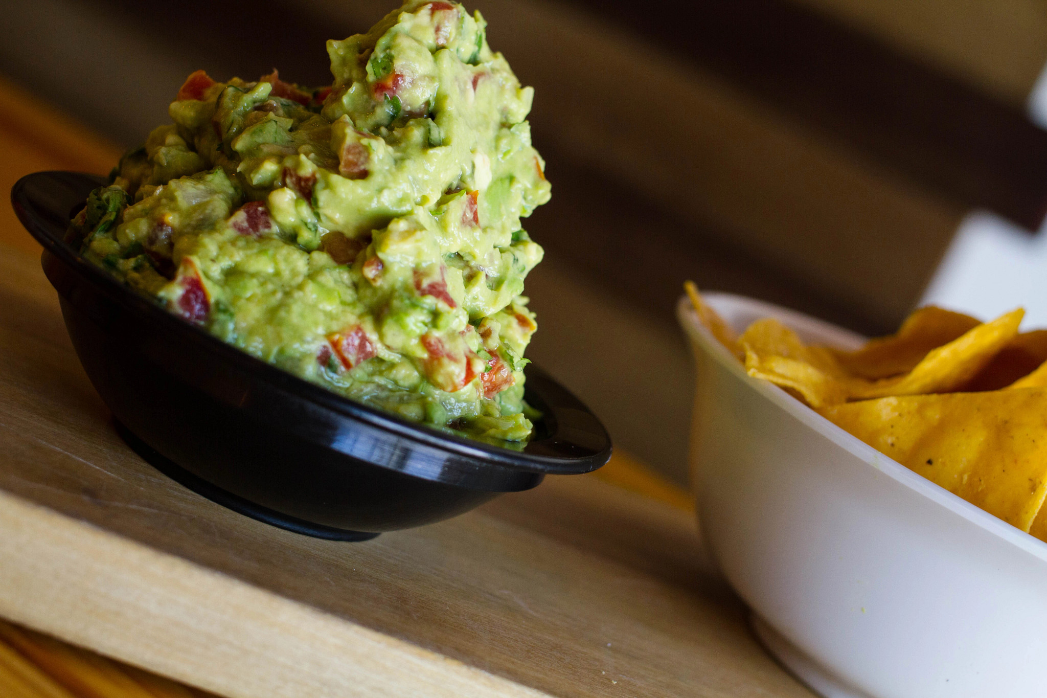 201128-guacamole-and-chips.jpg