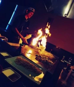 201779-chef-flame.jpg
