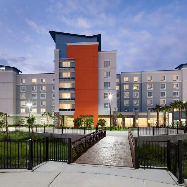 178411_exterior_evening.jpg