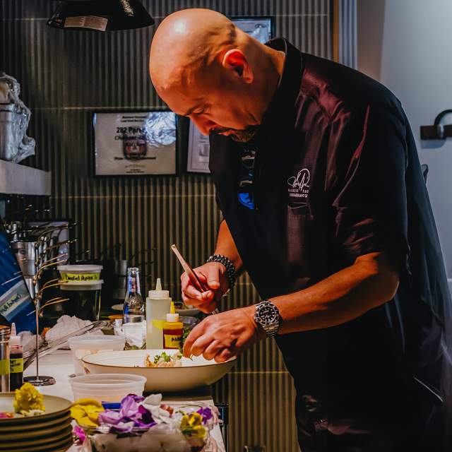 201281-chef.jpg