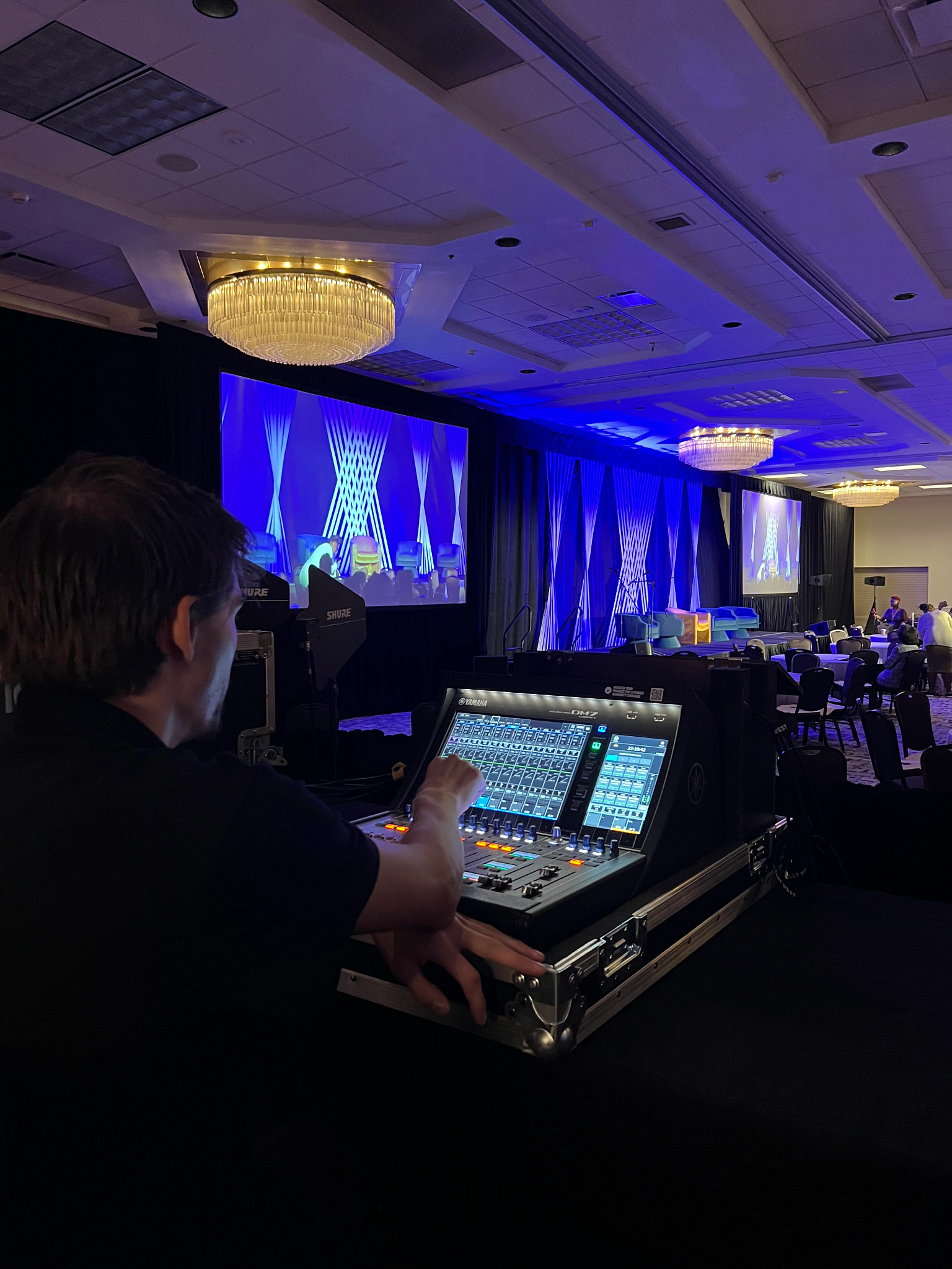 EastWestAudioVisual-2029-6.jpeg