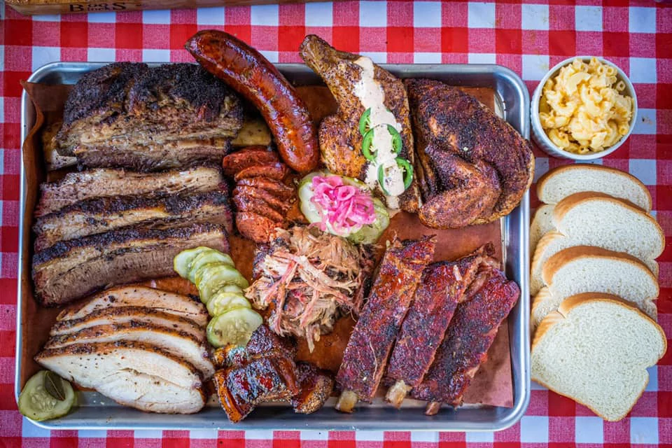 201288-smokemade-meats-tray.png