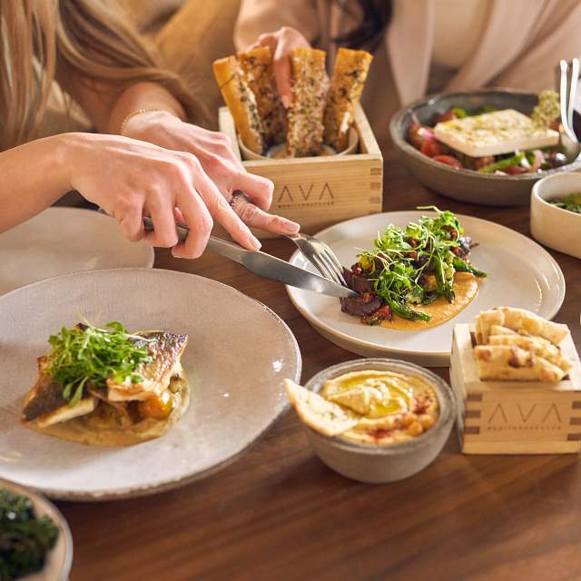 200522-dining.jpg
