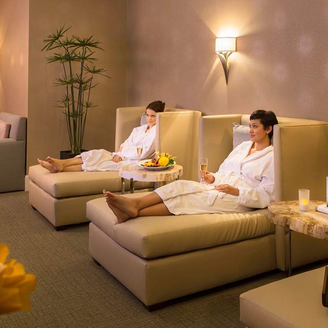 8049-spa-relaxing.jpg