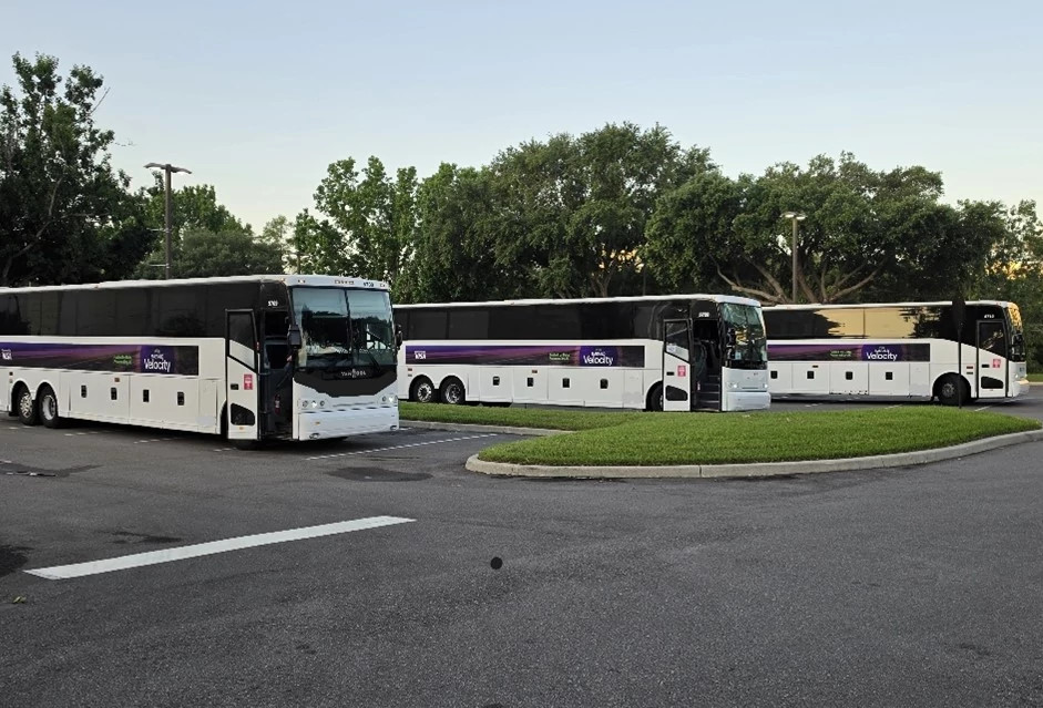 201574-Pinnacle-Events-bus.jpg