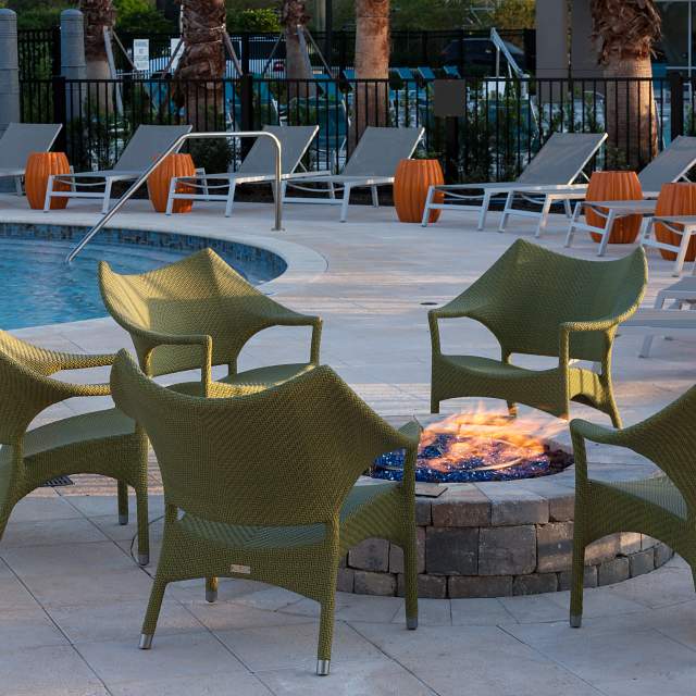 178411-poolside-seating.jpg