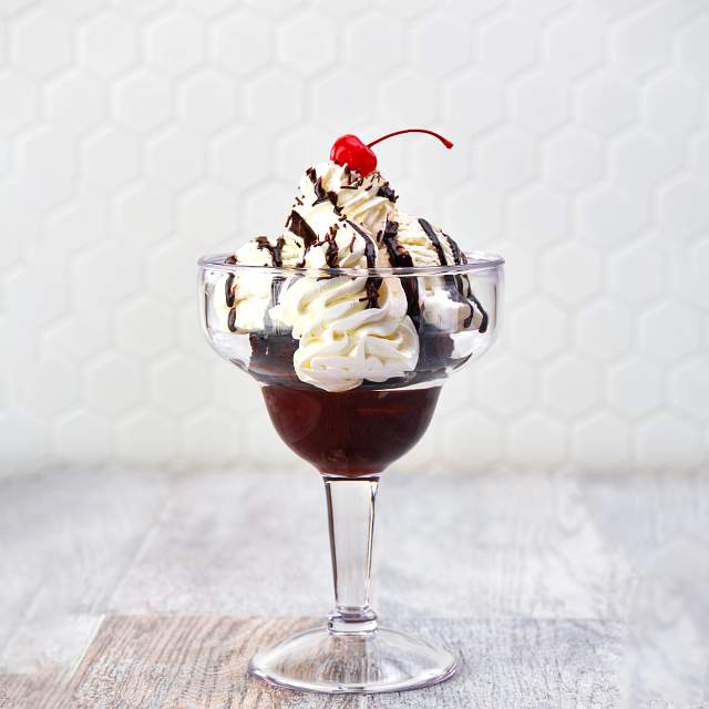 3606-hot-fudge-sundae.jpg