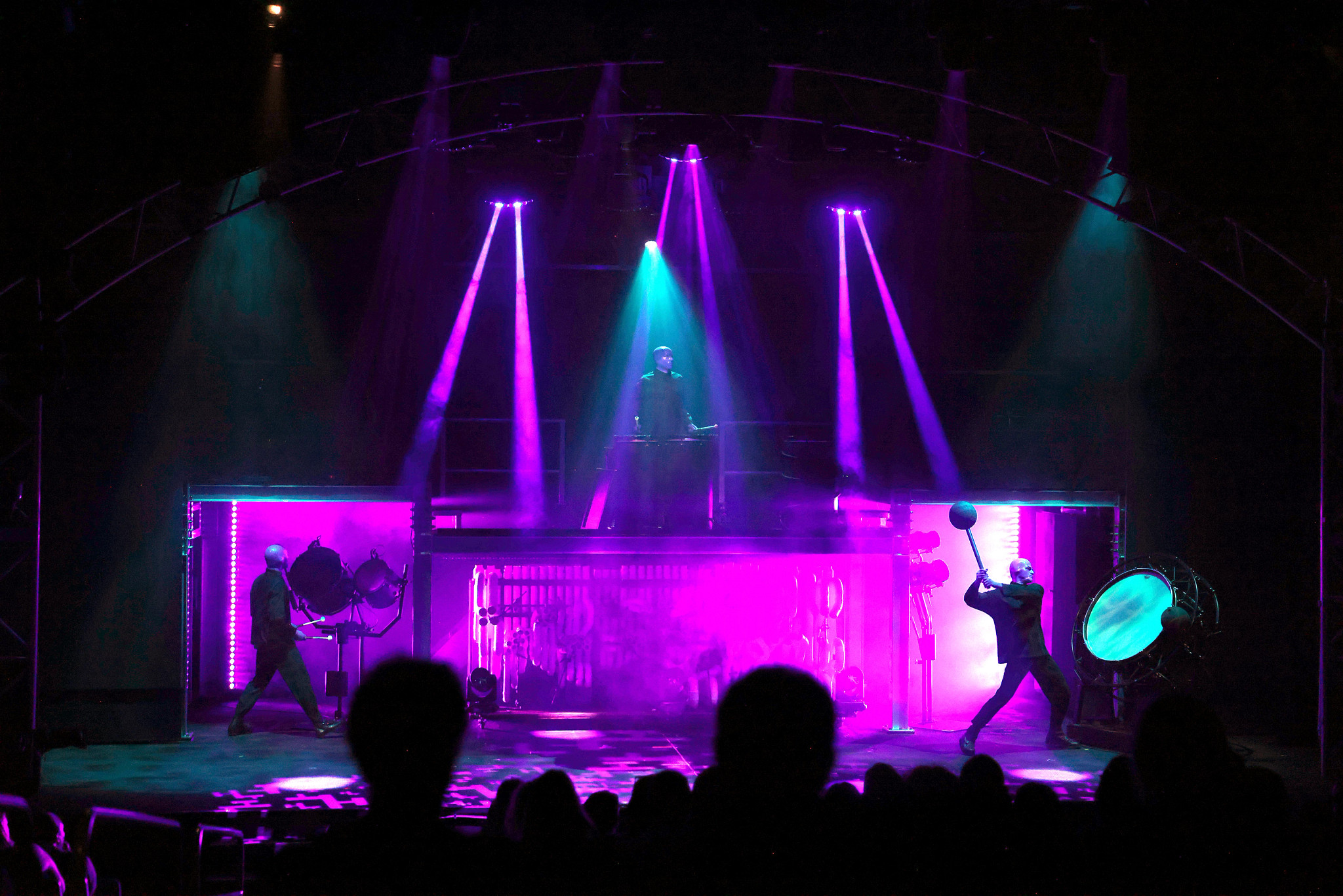 83837-bmg-stage-show.jpg