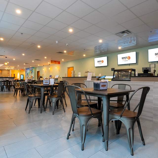 201239-restaurant.jpg
