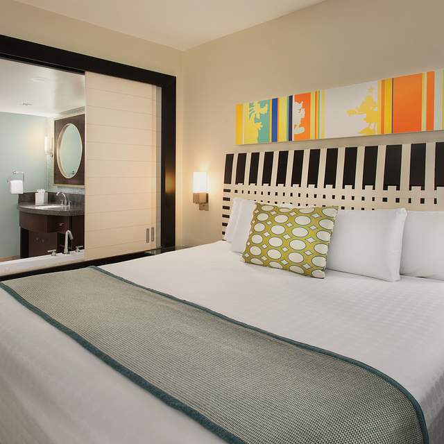 134323_room1.jpg