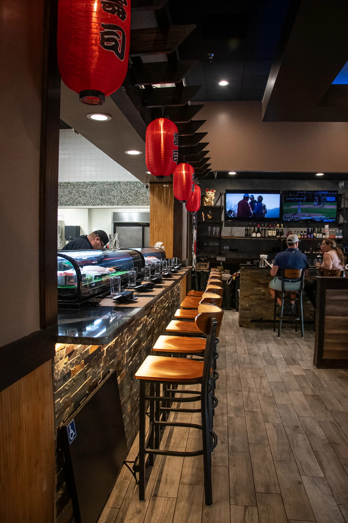 201793-FujiSushi-7.jpg