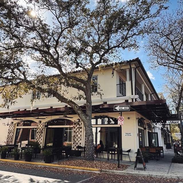 Cafe-BoutiquePIANO-2028-2.jpg