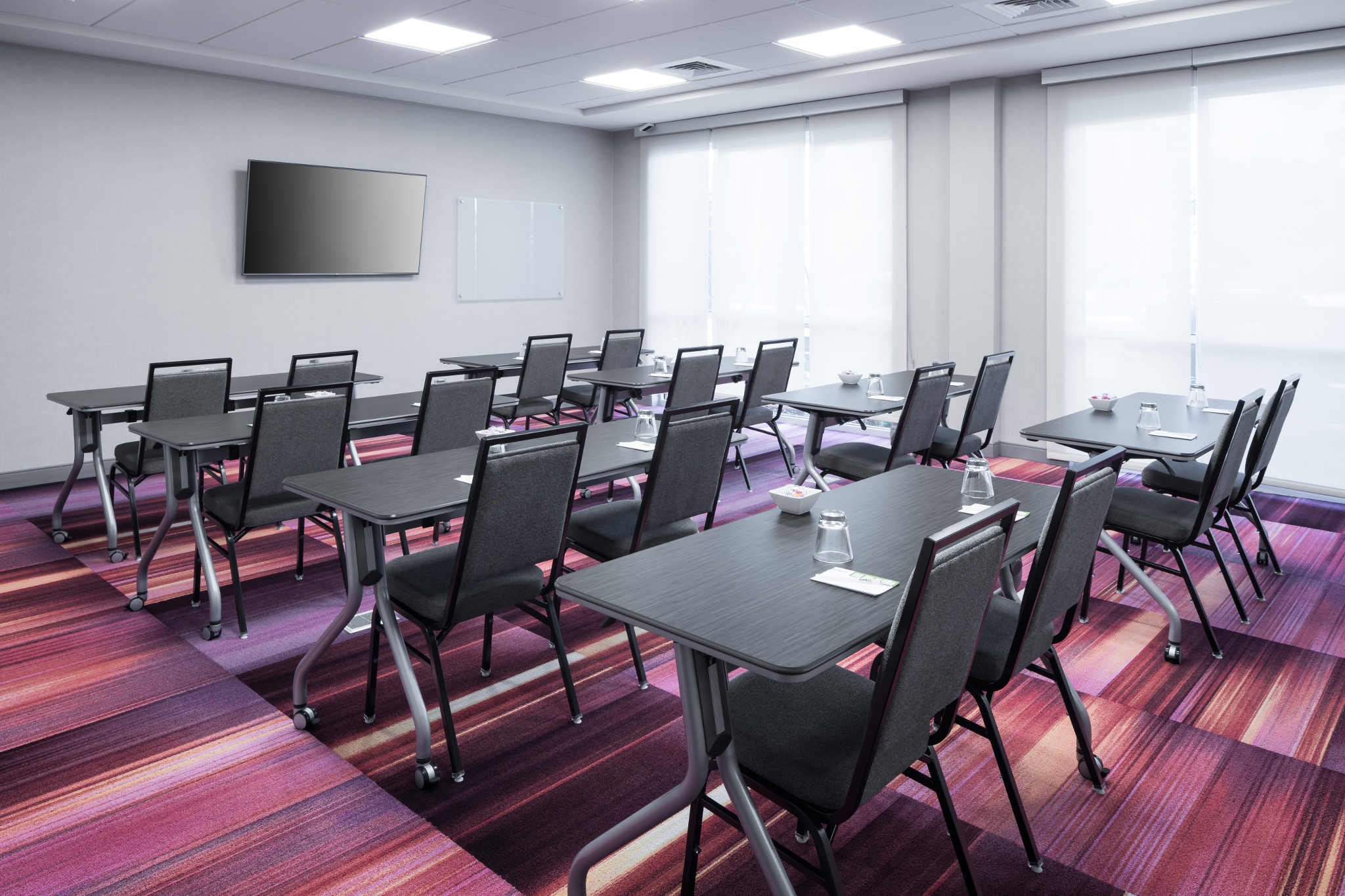 188905_meeting_room.jpg