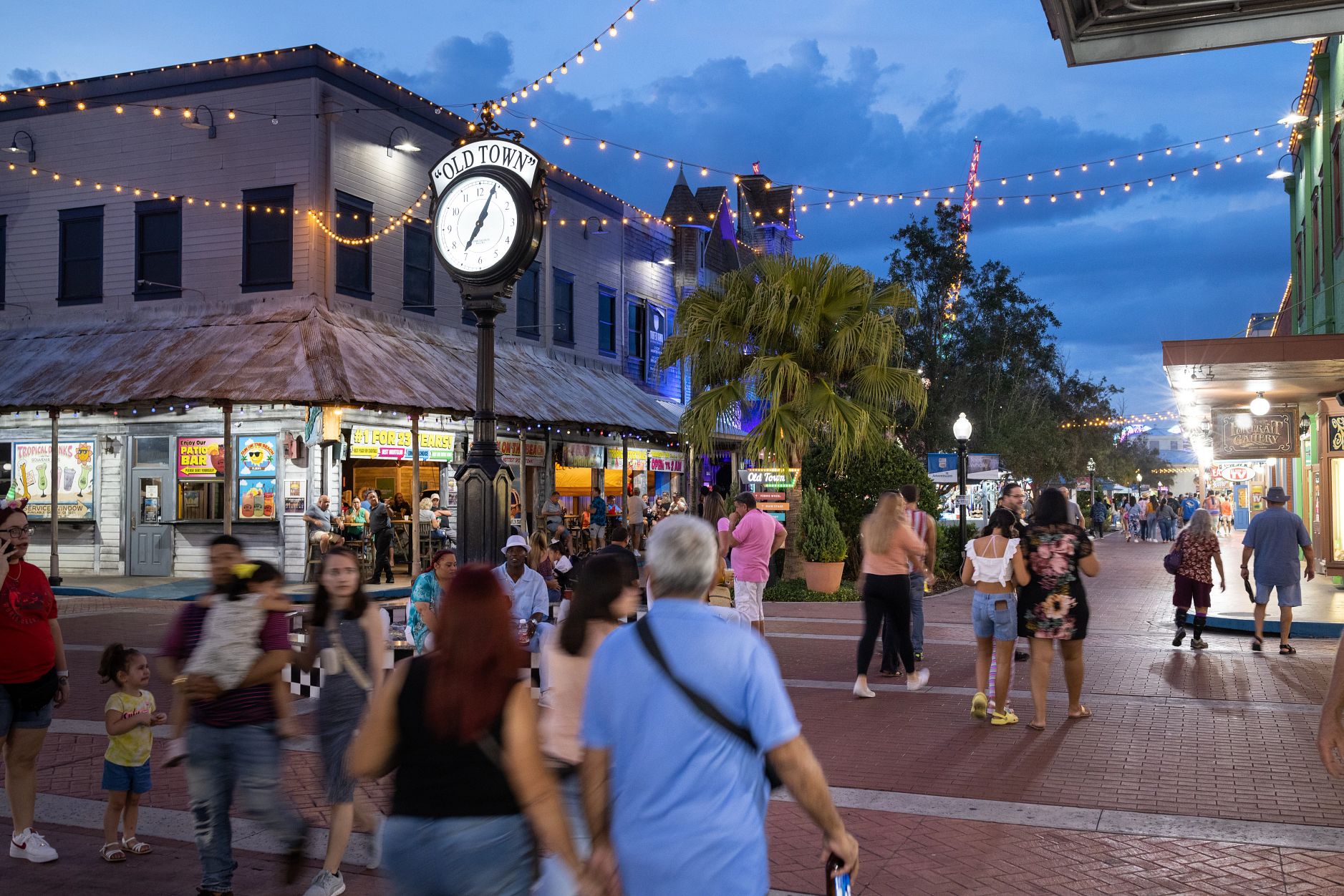 Old Town Entertainment District Kissimmee, FL 46498 Featured