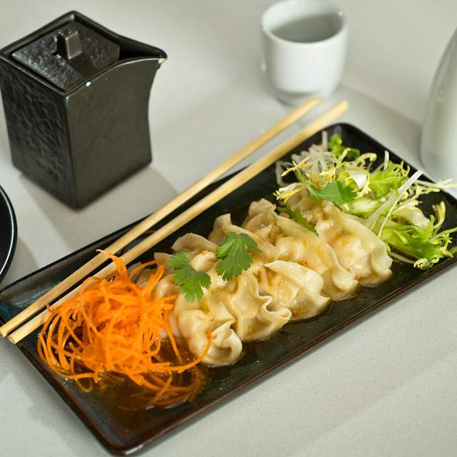 167958-steamed-gyoza.jpg