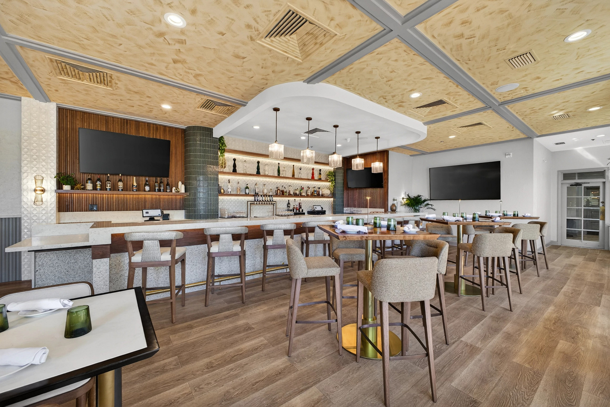 ConquistadorBar&Restaurant-2029-10.jpg