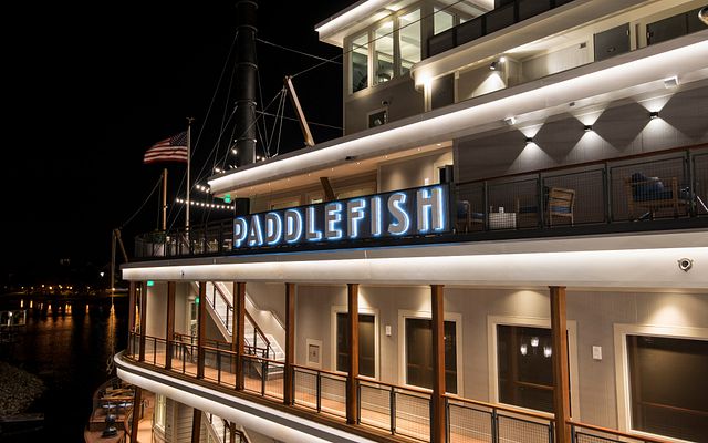 Paddlefish Restaurant-180040_exterior_night.jpg