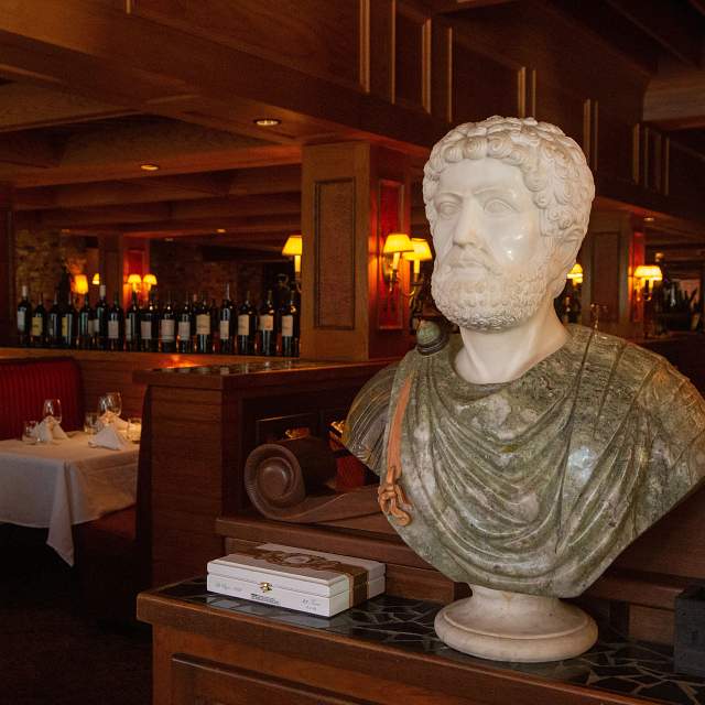 8697-interior1.jpg