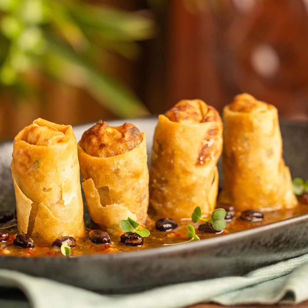 TheIslands-02-Appetizer-VegetableSpringRoll-1080x1080.jpg