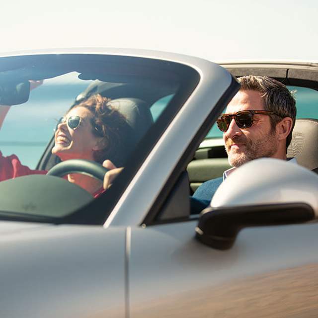 201365-enterprise-couple.jpg