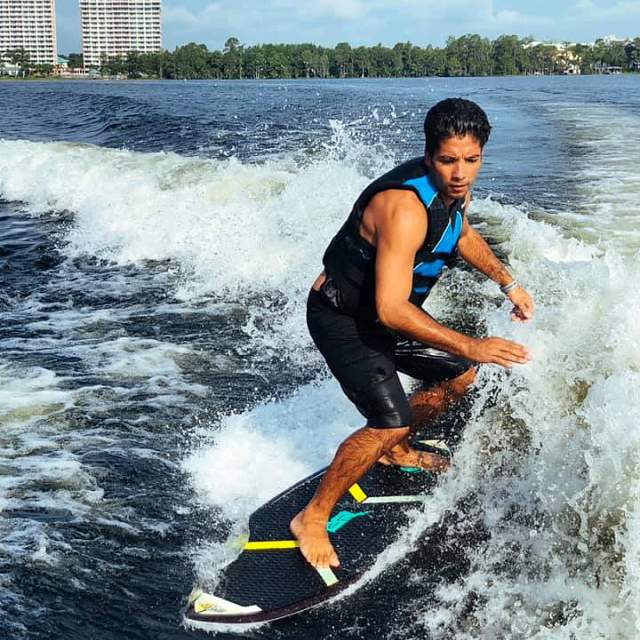 198223-wakesurf.jpg